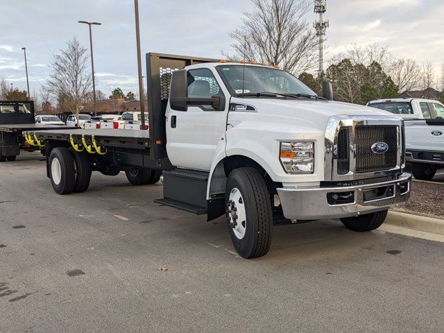 2025 Ford F-650 Base