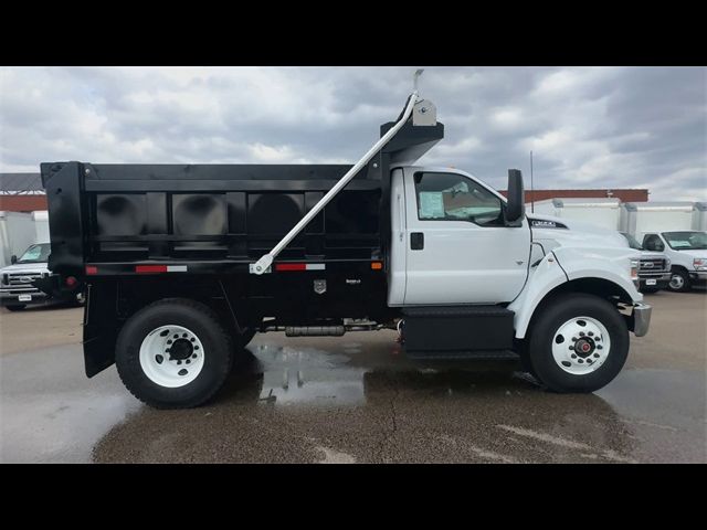 2025 Ford F-650 Base