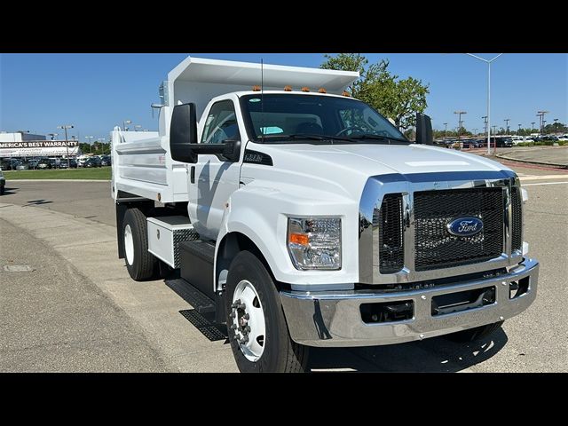 2025 Ford F-650 Base