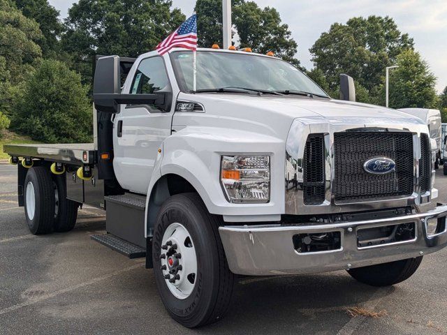 2025 Ford F-650 Base