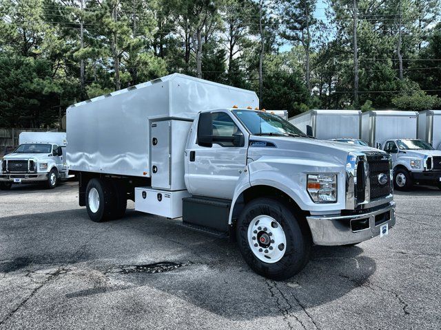 2025 Ford F-650 Base