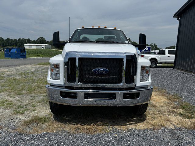 2025 Ford F-650 Base