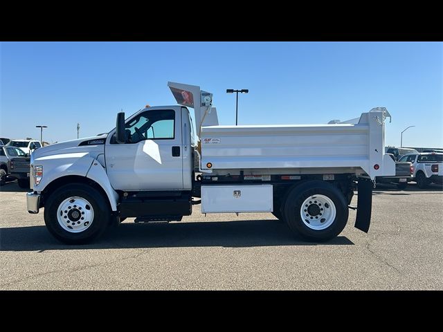 2025 Ford F-650 Base