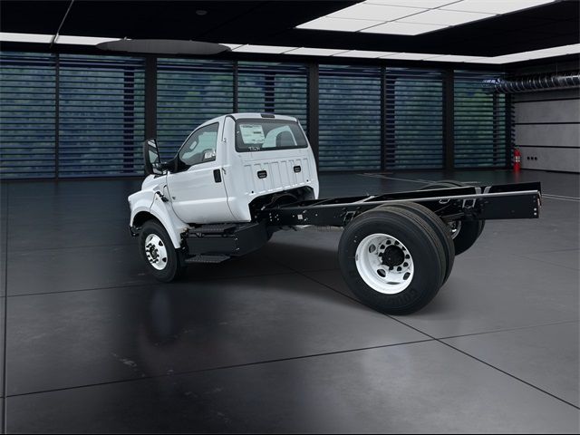 2025 Ford F-650 Base