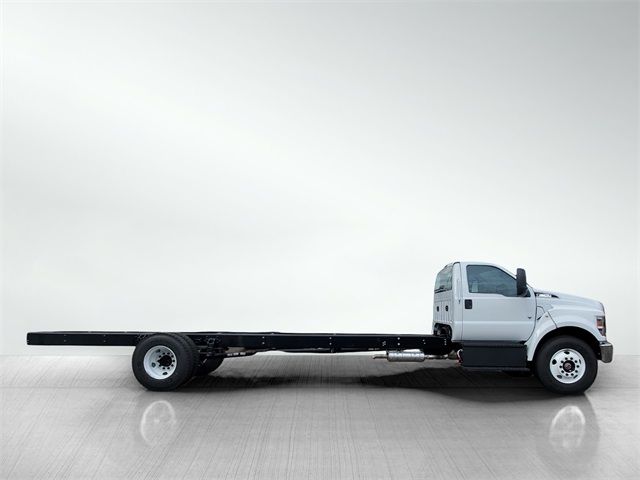 2025 Ford F-650 Base