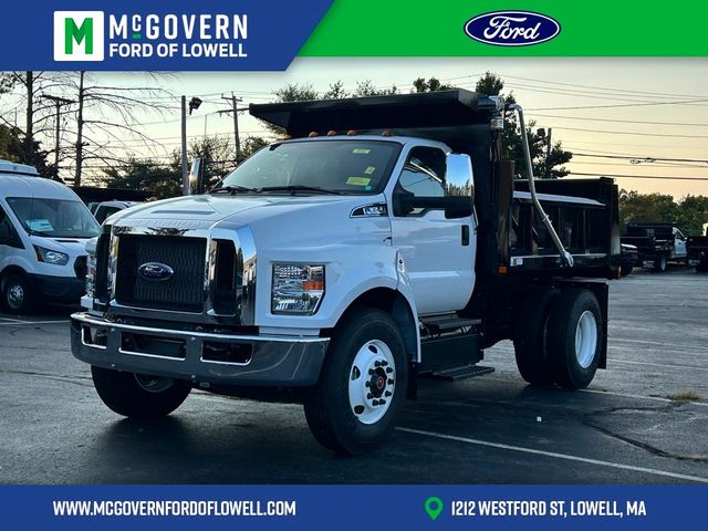 2025 Ford F-650 Base