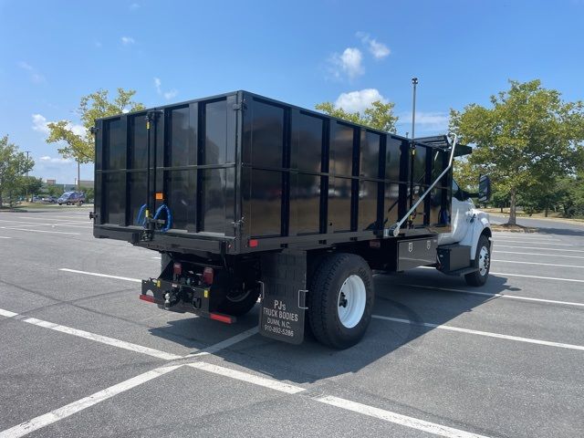 2025 Ford F-650 Base