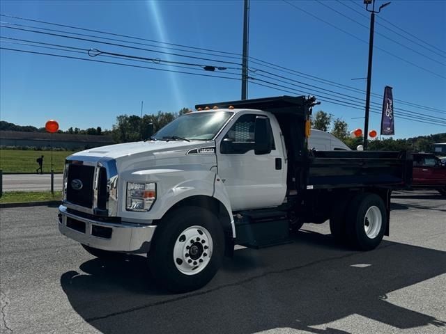 2025 Ford F-650 Base