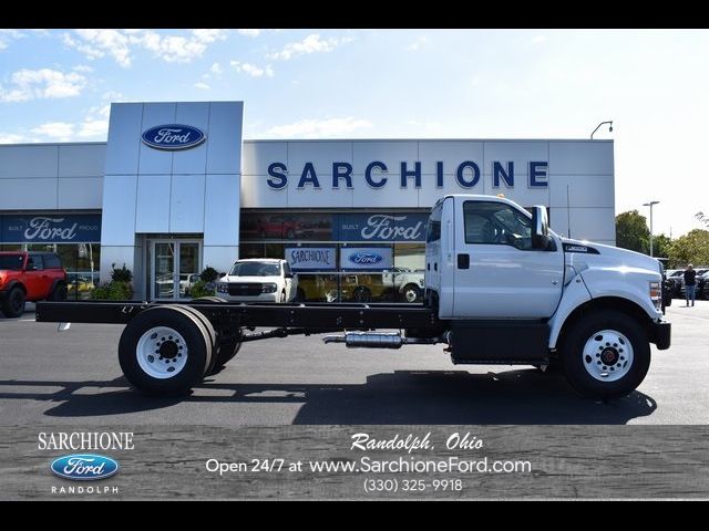 2025 Ford F-650 Base