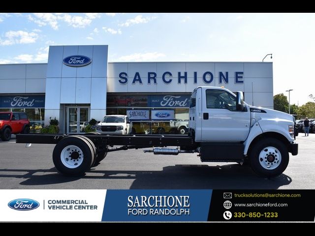 2025 Ford F-650 Base