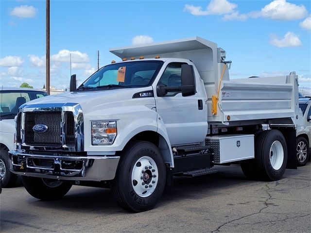 2025 Ford F-650 Base