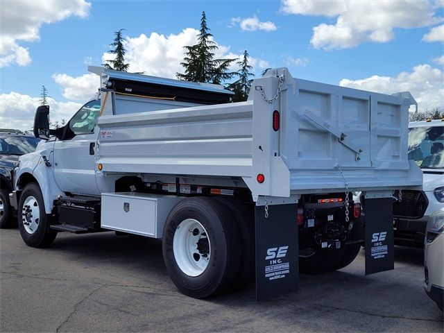 2025 Ford F-650 Base