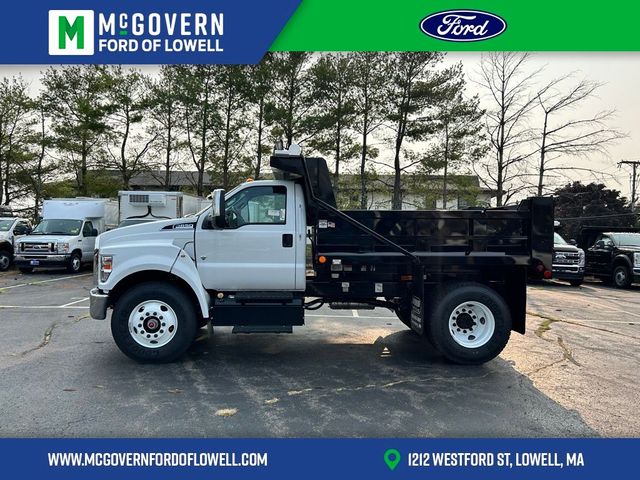 2025 Ford F-650 Base