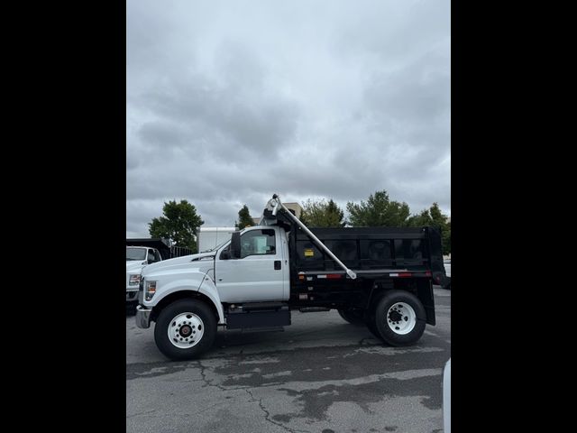 2025 Ford F-650 Base