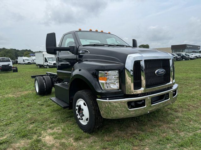 2025 Ford F-650 Base