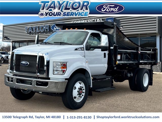 2025 Ford F-650 Base