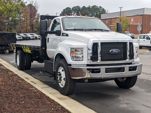 2025 Ford F-650 Base