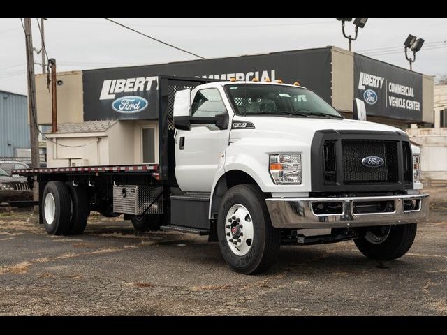 2025 Ford F-650 Base