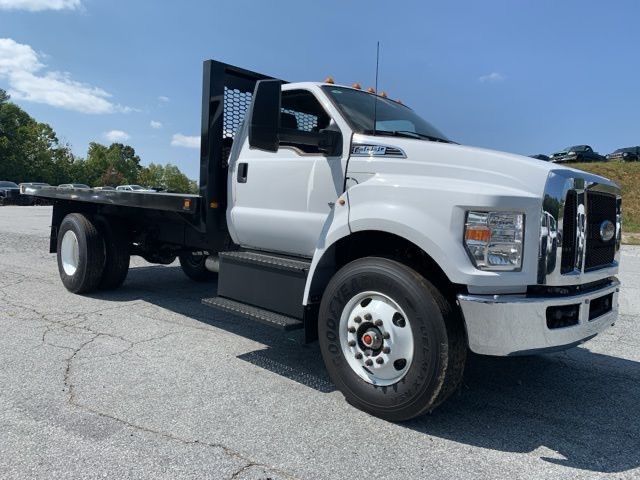 2025 Ford F-650 Base