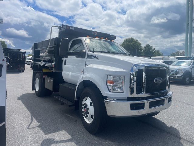 2025 Ford F-650 Base