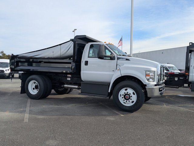 2025 Ford F-650 Base