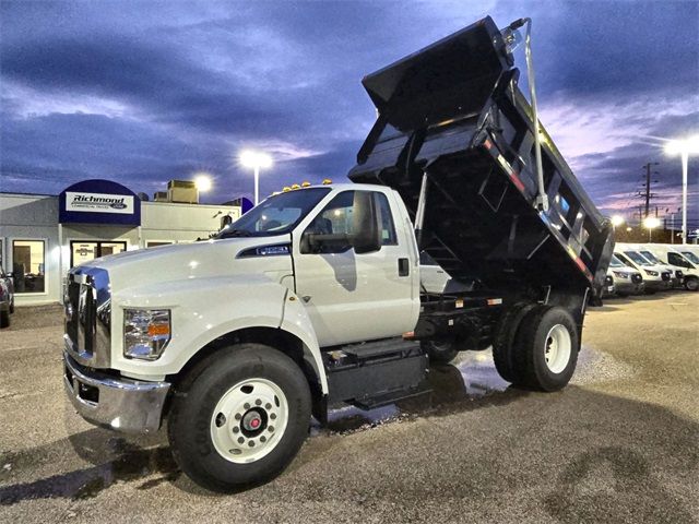 2025 Ford F-650 Base