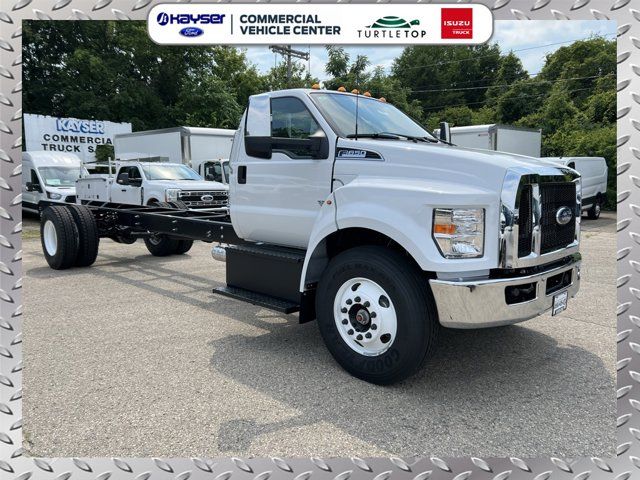 2025 Ford F-650 Base