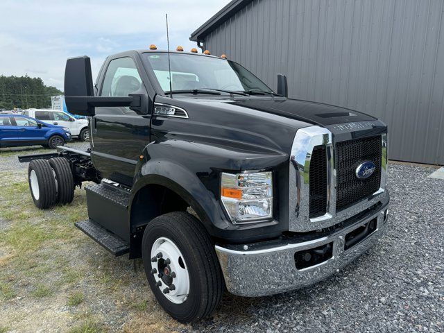 2025 Ford F-650 Base