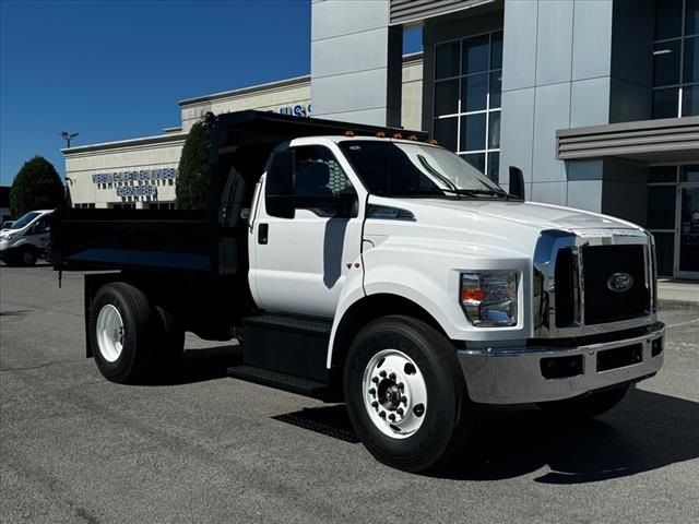 2025 Ford F-650 Base