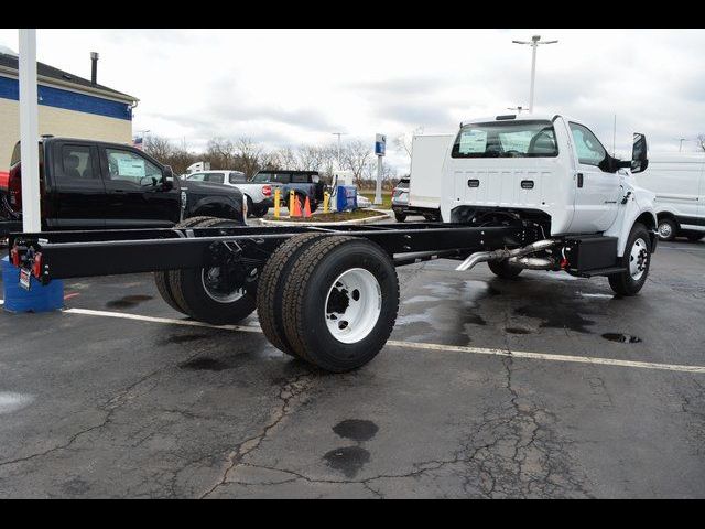 2025 Ford F-650 Base