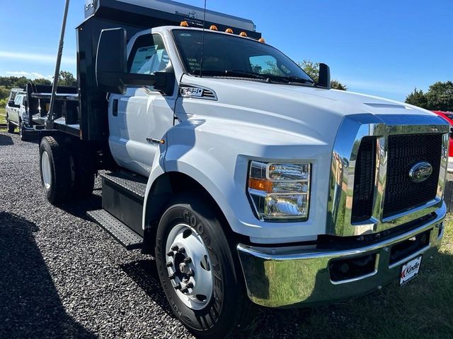 2025 Ford F-650 Base