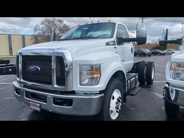 2025 Ford F-650 Base