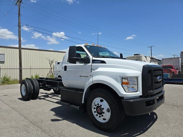 2025 Ford F-650 Base