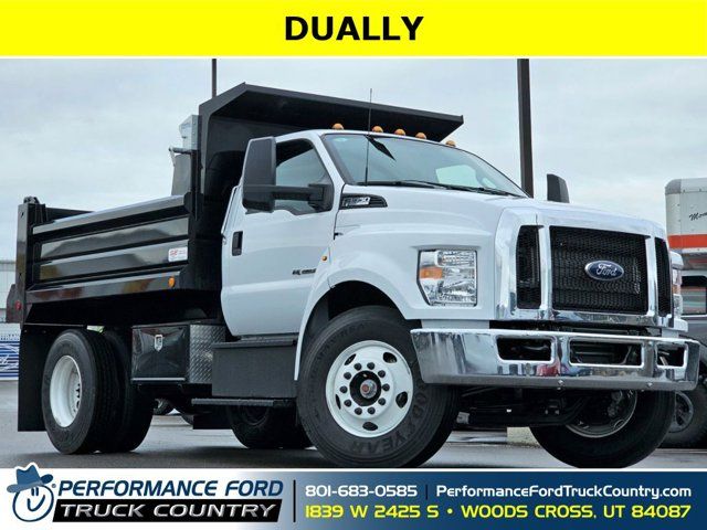 2025 Ford F-650 Base