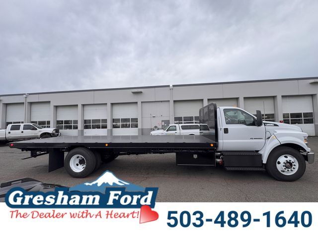 2025 Ford F-650 Base