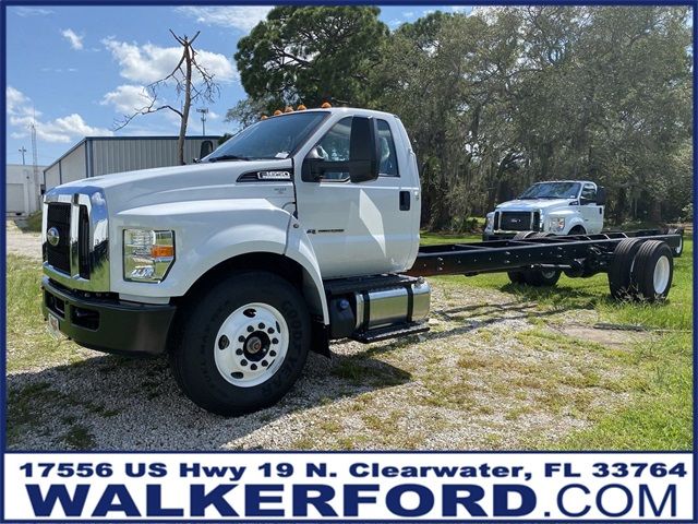 2025 Ford F-650 Base