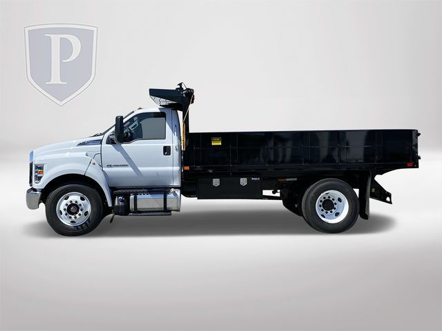 2025 Ford F-650 Base