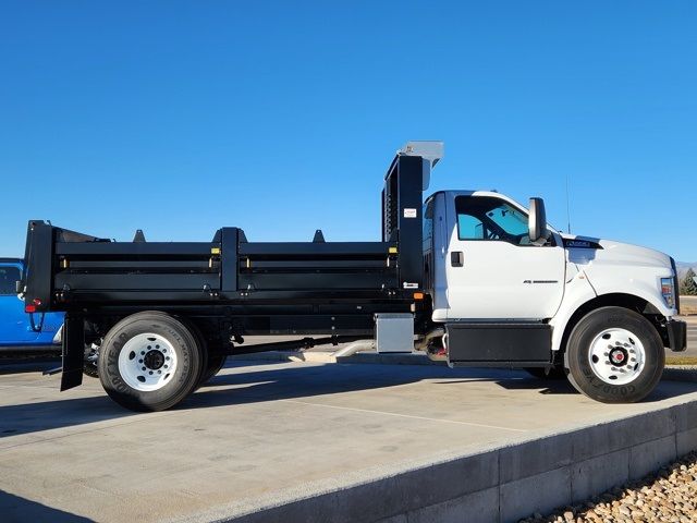 2025 Ford F-650 Base