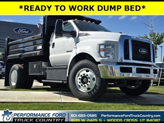 2025 Ford F-650 Base