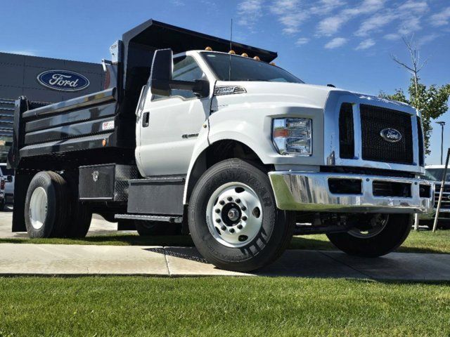 2025 Ford F-650 Base