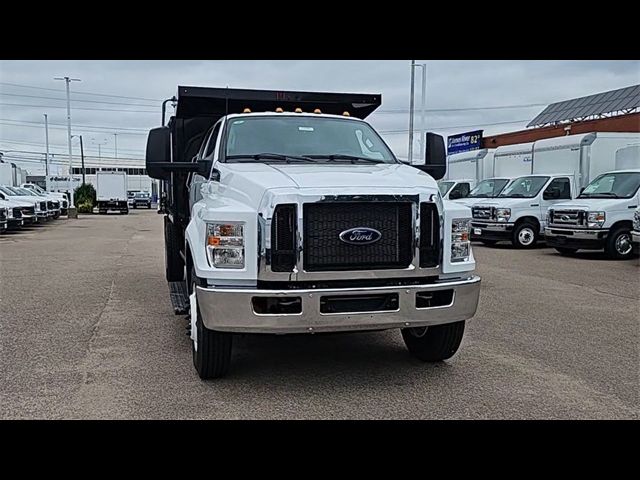 2025 Ford F-650 Base