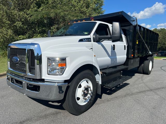 2025 Ford F-650 Base