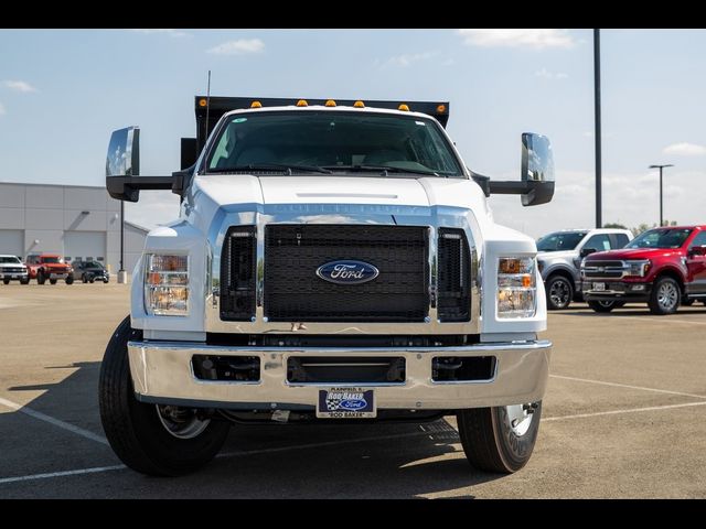 2025 Ford F-650 Base