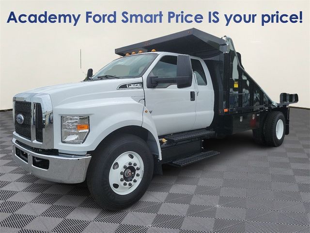 2025 Ford F-650 Base