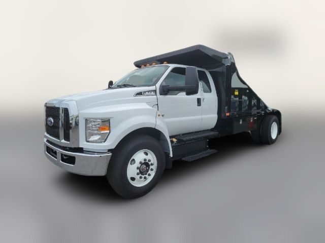 2025 Ford F-650 Base