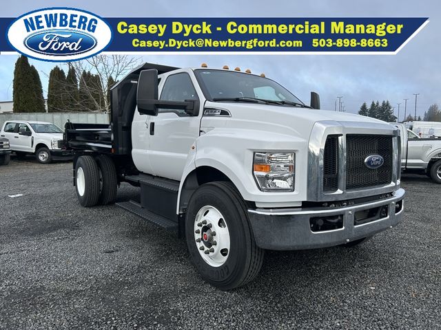 2025 Ford F-650 Base