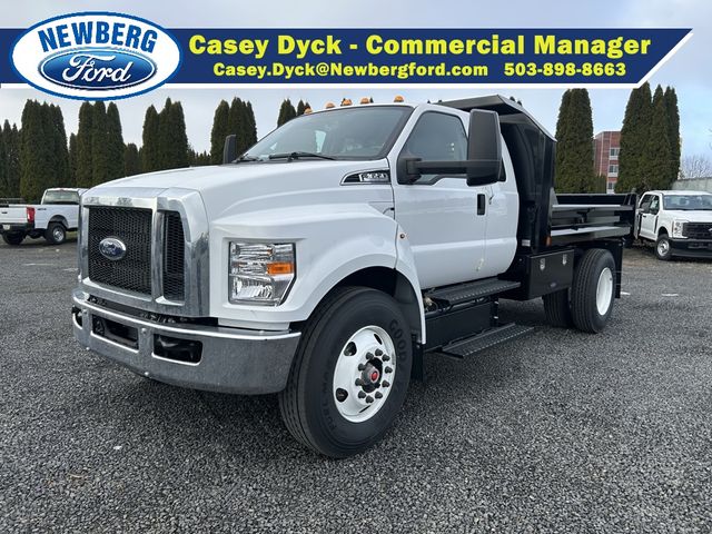 2025 Ford F-650 Base