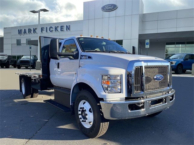 2025 Ford F-650 Base