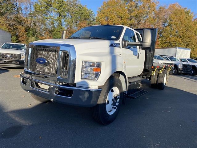 2025 Ford F-650 Base