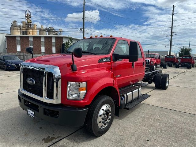 2025 Ford F-650 Base